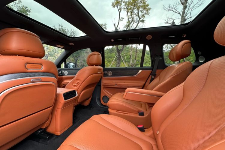 Used Hima AITO M9 2024 Range-Extended Max Edition 42 kWh 6-Seater Version Interior 4