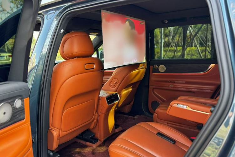 Used Hima AITO M9 2024 Range-Extended Ultra Version 42 kWh 6-Seater Model Interior 5