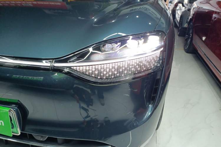Used Hima AITO M9 2024 Range-Extended Ultra Version 42 kWh 6-Seater Model Left Front Headlight