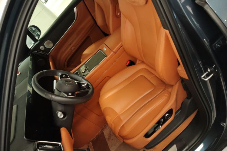 Used Hima AITO M9 2024 Range-Extended Ultra Version 42 kWh 6-Seater Model Left Front Seat