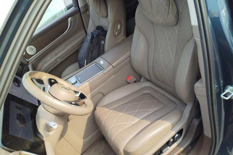 Used Hima AITO M9 2024 Range-Extended Ultra Version 52 kWh 5-Seater Model Left Front Seat