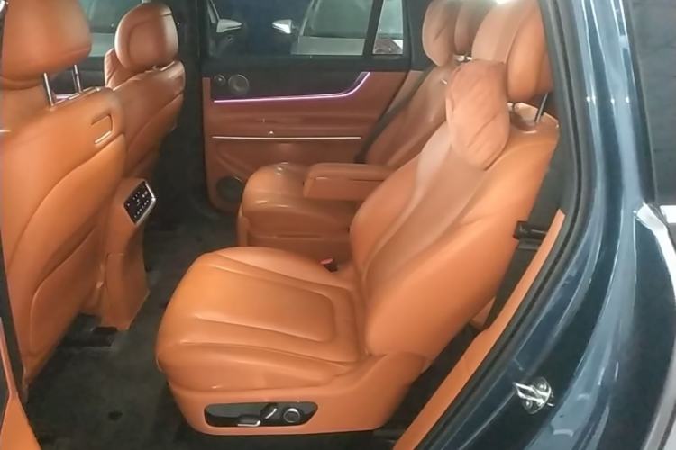 Used Hima AITO M9 2024 Range-Extended Ultra Version 42 kWh 6-Seater Model Left Rear Seat