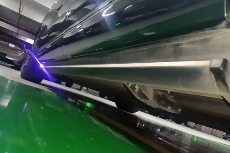 Used Hima AITO M9 2024 Range-Extended Max Edition 42 kWh 6-Seater Version Left Side Sill