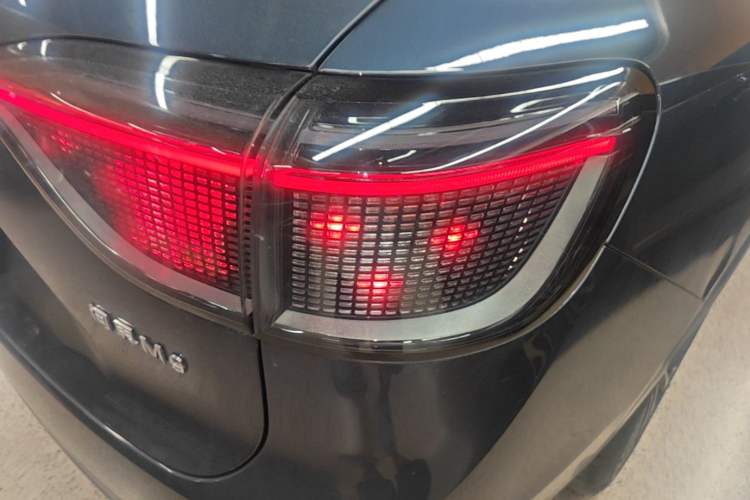 Used Hima AITO M9 2024 Range-Extended Ultra Version 42 kWh 6-Seater Model Right Rear Taillight