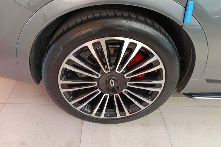 Used Hima AITO M9 2024 Range-Extended Ultra Version 42 kWh 6-Seater Model Right Rear Wheel Hub