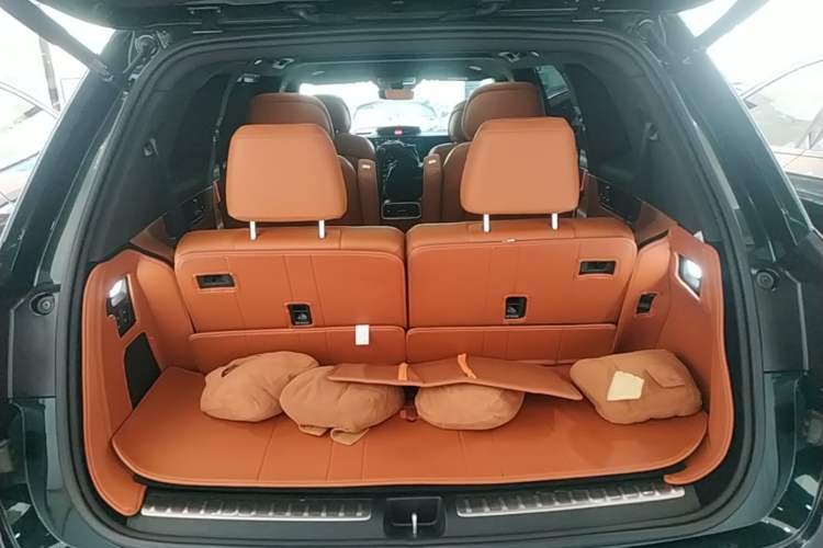 Used Hima AITO M9 2024 Range-Extended Max Edition 42 kWh 6-Seater Version Trunk