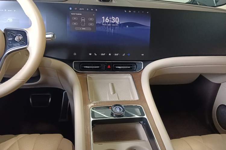 Used Hima AITO M9 2024 Range-Extended Ultra Version 52 kWh 6-Seater Model Audio And AC Panel