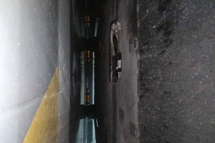 Used Hima AITO M9 2024 Range-Extended Ultra Version 42 kWh 6-Seater Model Chassis Front