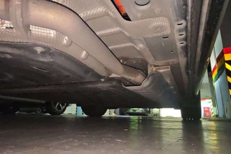 Used Hima AITO M9 2024 Range-Extended Ultra Version 42 kWh 6-Seater Model Chassis Rear Right