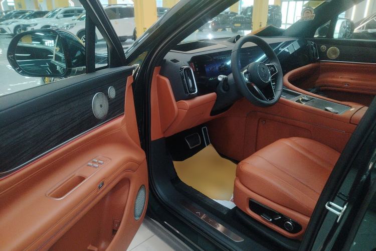 Used Hima AITO M9 2024 Range-Extended Ultra Version 52 kWh 6-Seater Model Driver Seat