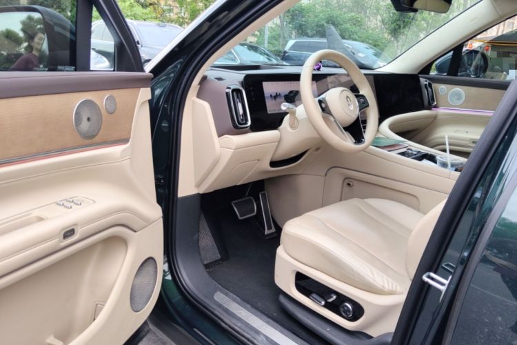Used Hima AITO M9 2024 Range-Extended Ultra Version 42 kWh 6-Seater Model Driver Seat