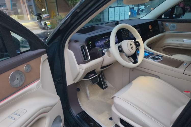 Used Hima AITO M9 2024 Range-Extended Ultra Version 52 kWh 5-Seater Model Driver Seat