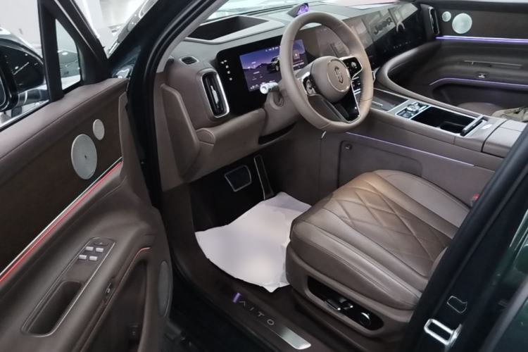 Used Hima AITO M9 2024 Range-Extended Max Edition 42 kWh 5-Seater Version Driver Seat
