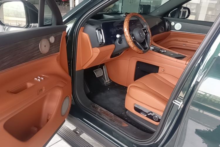 Used Hima AITO M9 2024 Range-Extended Ultra Version 42 kWh 6-Seater Model Driver Seat