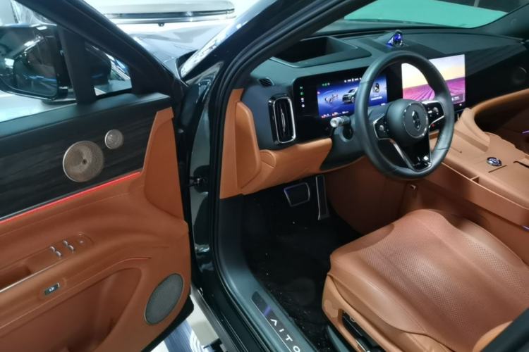 Used Hima AITO M9 2024 Range-Extended Max Edition 42 kWh 6-Seater Version Driver Seat