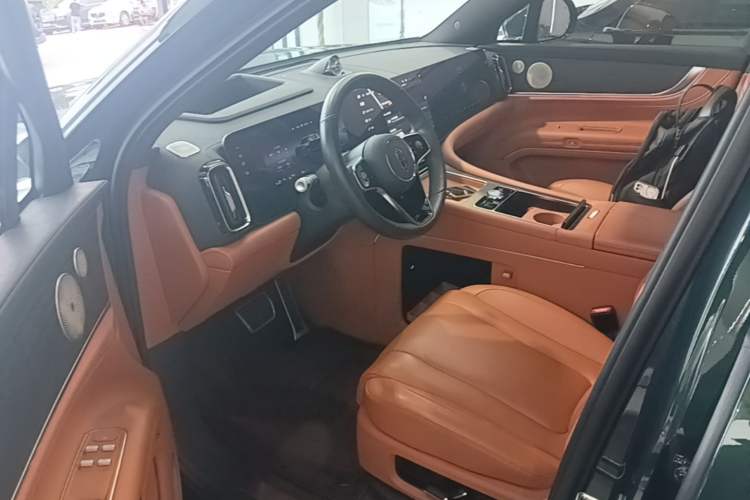 Used Hima AITO M9 2024 Range-Extended Ultra Version 42 kWh 6-Seater Model Driver Seat