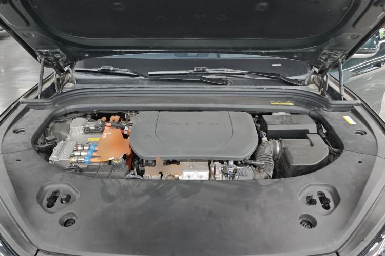 Used Hima AITO M9 2024 Range-Extended Ultra Version 52 kWh 6-Seater Model Engine Bay