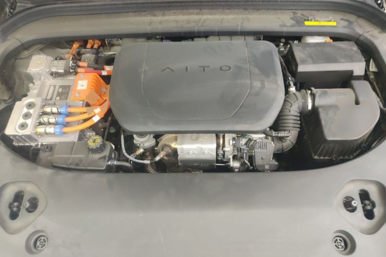 Used Hima AITO M9 2024 Range-Extended Ultra Version 42 kWh 6-Seater Model Engine Bay