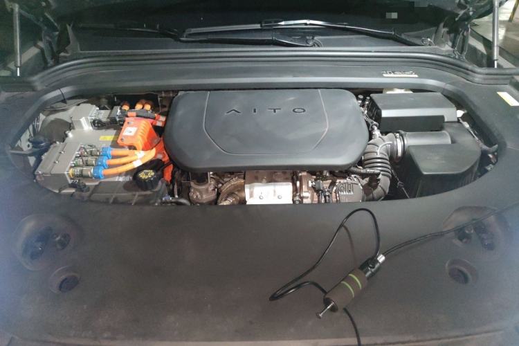 Used Hima AITO M9 2024 Range-Extended Ultra Version 52 kWh 6-Seater Model Engine Bay