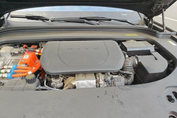 Used Hima AITO M9 2024 All-Electric Ultra Version 100 kWh 6-Seater Model Engine Bay