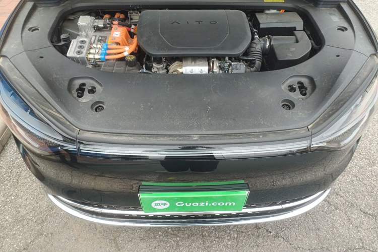 Used Hima AITO M9 2024 Range-Extended Ultra Version 52 kWh 6-Seater Model Engine Bay