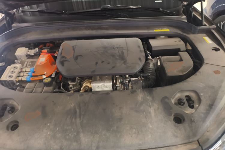 Used Hima AITO M9 2024 Range-Extended Ultra Version 42 kWh 6-Seater Model Engine Bay