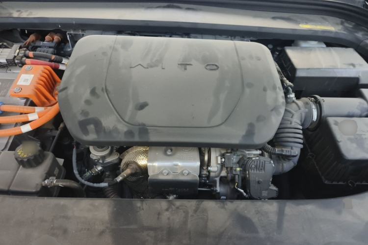 Used Hima AITO M9 2024 Range-Extended Ultra Version 42 kWh 6-Seater Model Engine Bay