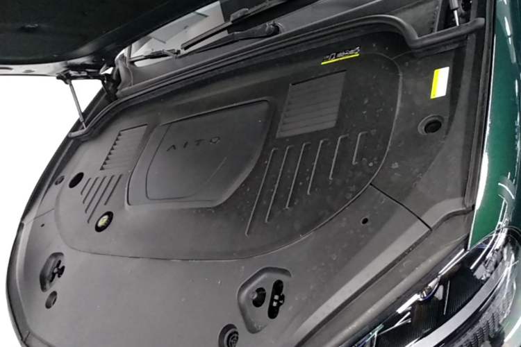 Used Hima AITO M9 2024 Range-Extended Ultra Version 42 kWh 6-Seater Model Engine Bay