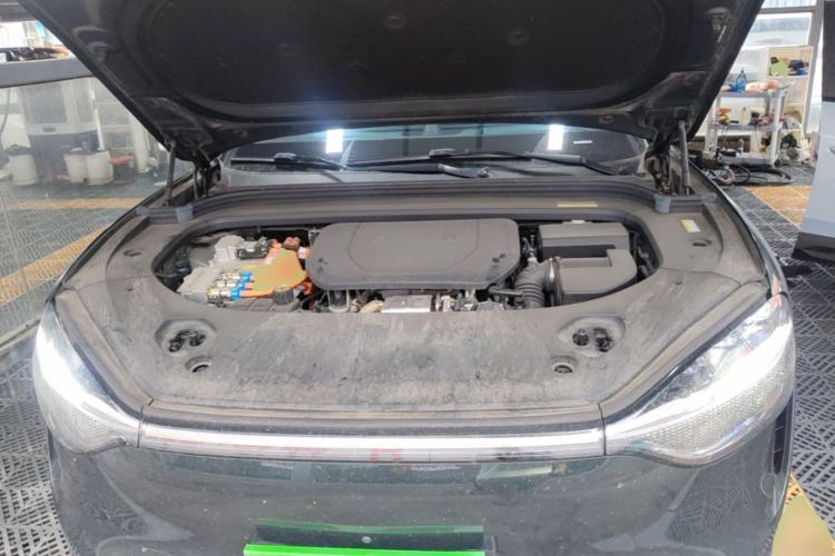 Used Hima AITO M9 2024 Range-Extended Ultra Version 52 kWh 6-Seater Model Engine Bay