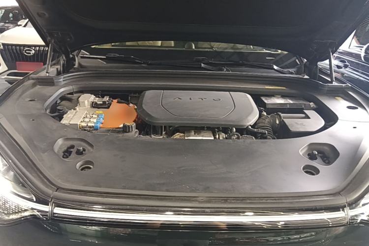 Used Hima AITO M9 2024 Range-Extended Ultra Version 52 kWh 6-Seater Model Engine Bay