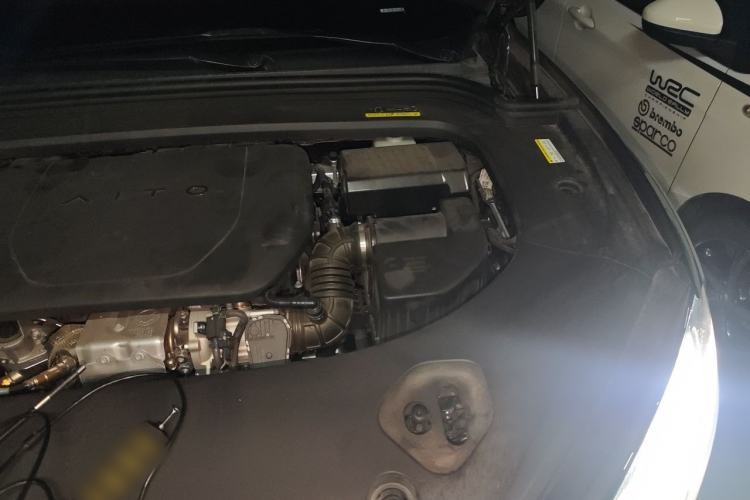 Used Hima AITO M9 2024 Range-Extended Ultra Version 42 kWh 6-Seater Model Engine Bay Left