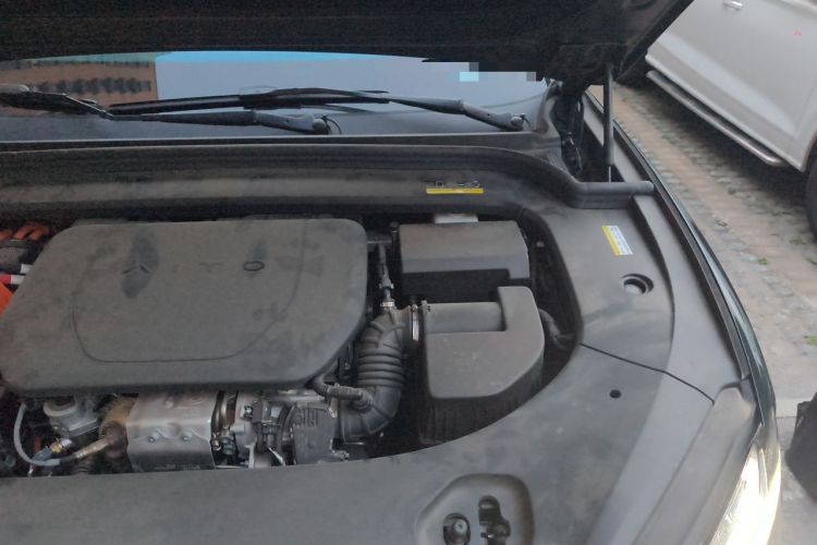 Used Hima AITO M9 2024 Range-Extended Ultra Version 52 kWh 5-Seater Model Engine Bay Left