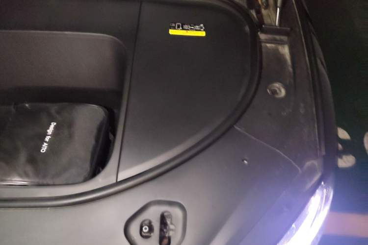 Used Hima AITO M9 2024 All-Electric Ultra Version 100 kWh 6-Seater Model Engine Bay Left