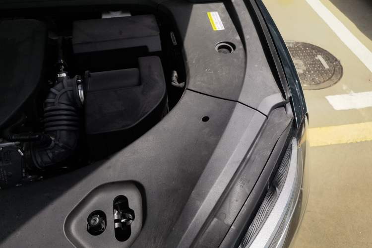 Used Hima AITO M9 2024 Range-Extended Ultra Version 42 kWh 6-Seater Model Engine Bay Left