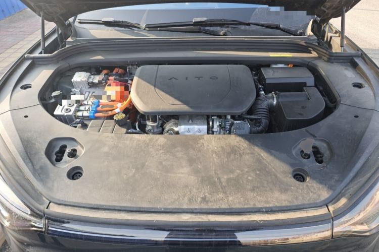 Used Hima AITO M9 2024 Range-Extended Ultra Version 52 kWh 6-Seater Model Engine Bay