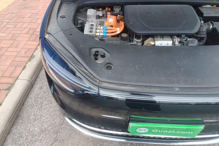 Used Hima AITO M9 2024 Range-Extended Ultra Version 52 kWh 6-Seater Model Engine Bay Right