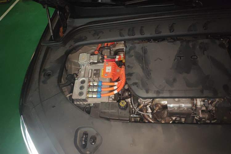 Used Hima AITO M9 2024 Range-Extended Max Edition 42 kWh 5-Seater Version Engine Bay Right