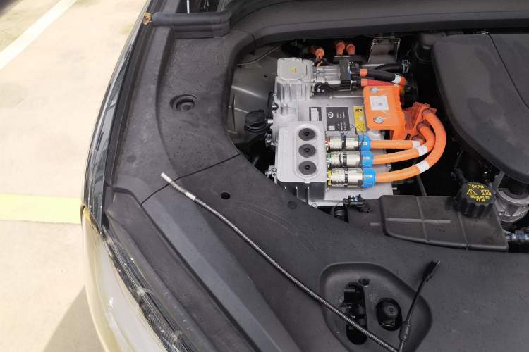Used Hima AITO M9 2024 Range-Extended Ultra Version 42 kWh 6-Seater Model Engine Bay Right