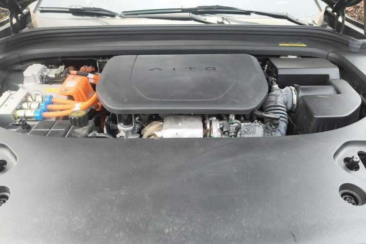 Used Hima AITO M9 2024 Range-Extended Ultra Version 52 kWh 6-Seater Model Engine Bay