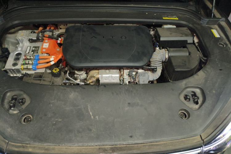 Used Hima AITO M9 2024 Range-Extended Ultra Version 52 kWh 6-Seater Model Engine Bay