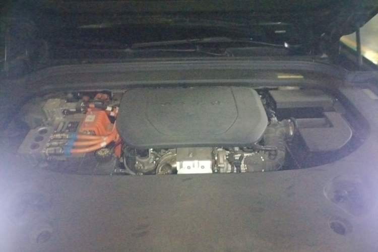 Used Hima AITO M9 2024 Range-Extended Ultra Version 52 kWh 5-Seater Model Engine Bay