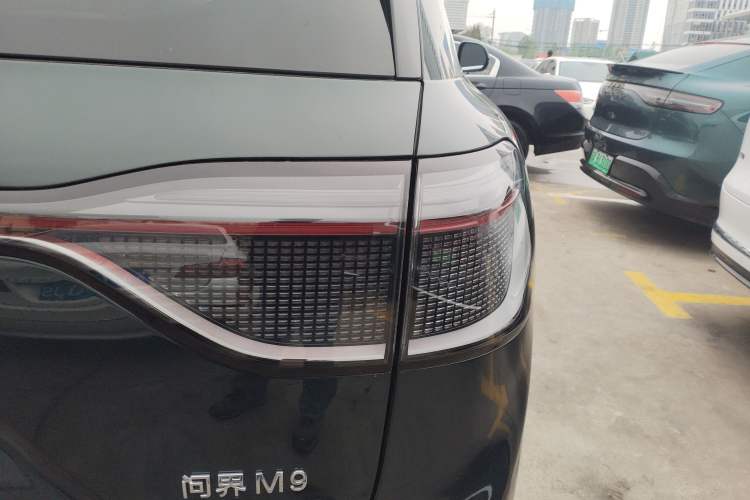 Used Hima AITO M9 2024 Range-Extended Ultra Version 52 kWh 5-Seater Model Exterior 1