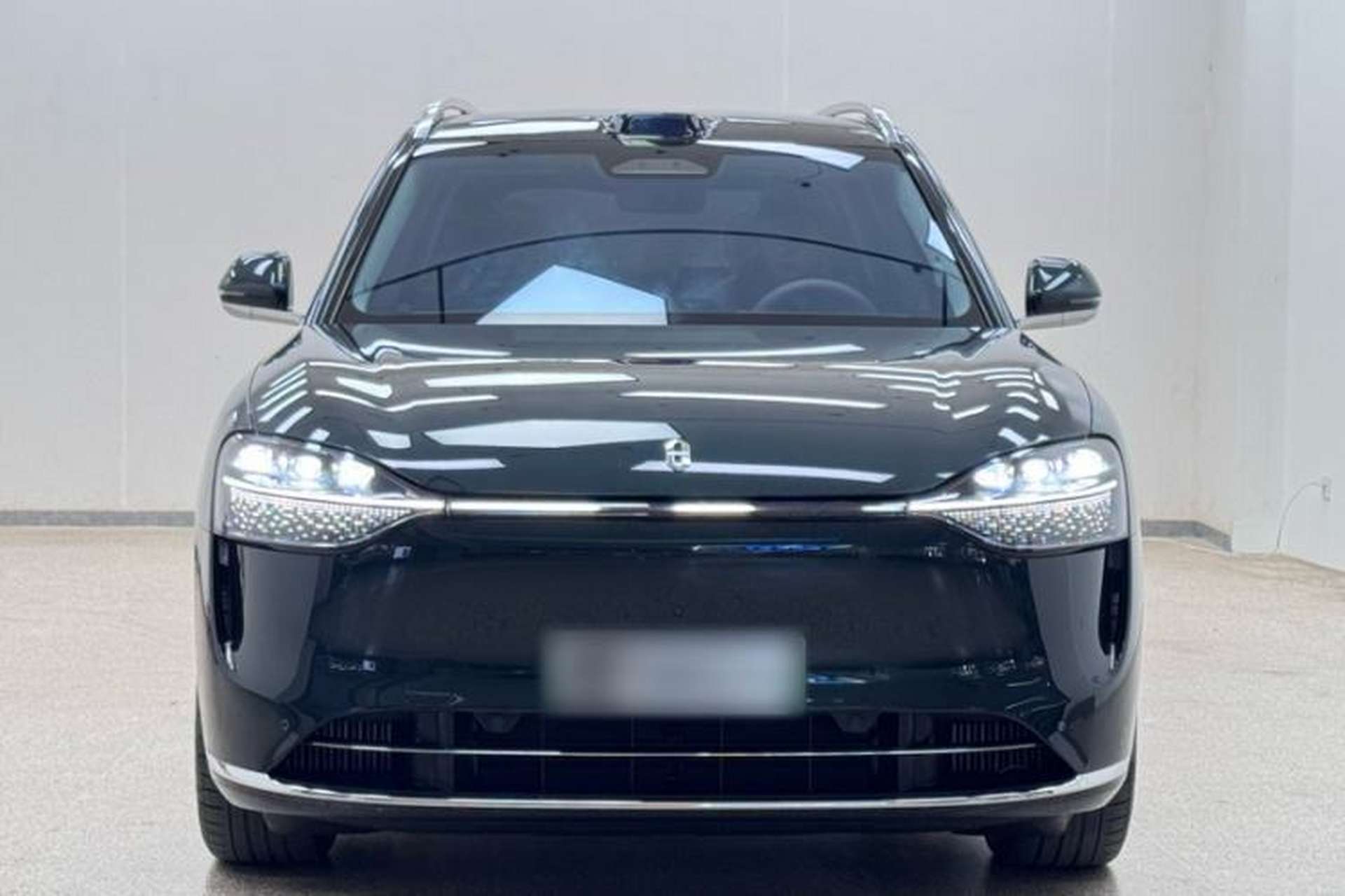 Used Hima AITO M9 2024 Range-Extended Max Edition 42 kWh 5-Seater Version Exterior 11