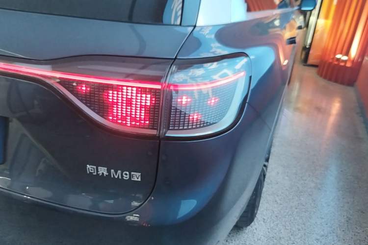 Used Hima AITO M9 2024 All-Electric Ultra Version 100 kWh 6-Seater Model Exterior 3