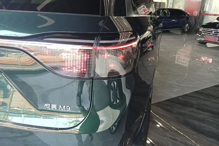 Used Hima AITO M9 2024 Range-Extended Ultra Version 52 kWh 6-Seater Model Exterior 3