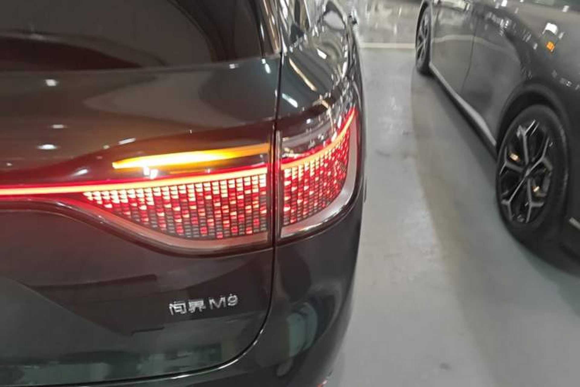 Used Hima AITO M9 2024 Range-Extended Ultra Version 42 kWh 6-Seater Model Exterior 3
