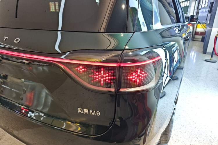 Used Hima AITO M9 2024 Range-Extended Ultra Version 42 kWh 6-Seater Model Exterior 3