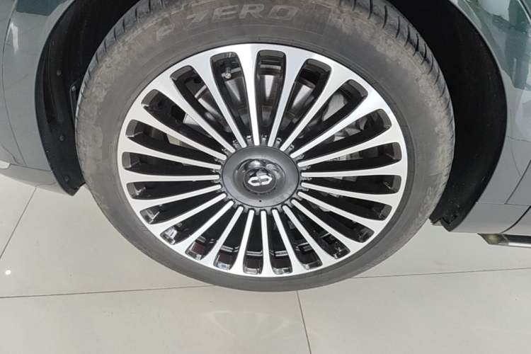 Used Hima AITO M9 2024 Range-Extended Ultra Version 52 kWh 6-Seater Model Exterior 4