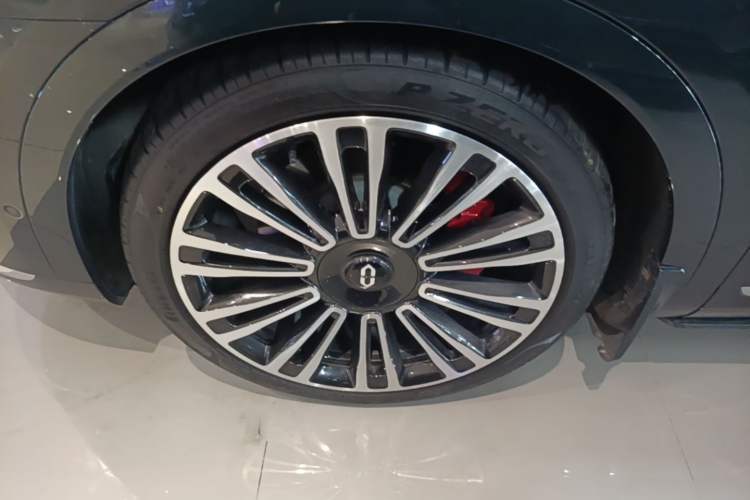 Used Hima AITO M9 2024 Range-Extended Ultra Version 52 kWh 5-Seater Model Exterior 4