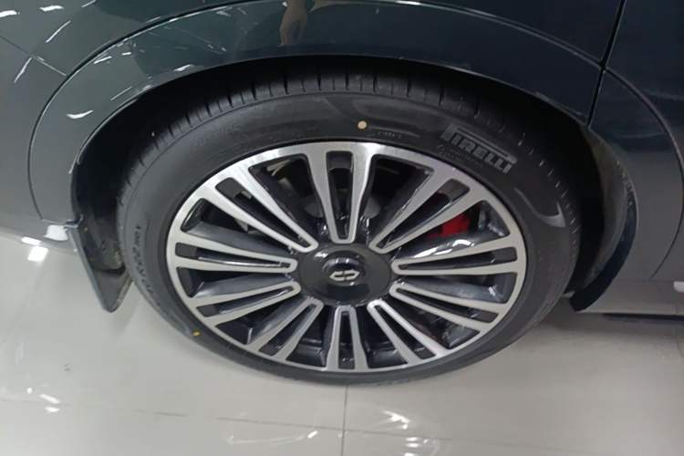 Used Hima AITO M9 2024 Range-Extended Ultra Version 52 kWh 5-Seater Model Exterior 5
